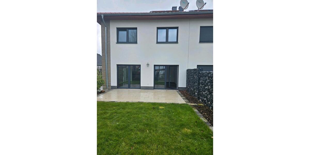 Einfamilienhaus Uetze - 4 Zimmer, 130 m&sup2;, 1.200&euro; | Angebot:25397225