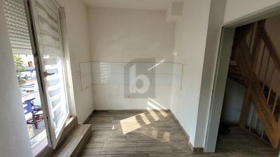 KERNSANIERT MIT 3 BÄDERN, FÜR MACHER - Zweifamilienhaus Bremen Gröpelingen | Angebot:27093286
