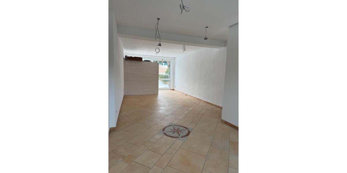 Einfamilienhaus Uersfeld - 5 Zimmer, 135 m&sup2;, 980&euro; | Angebot:24383990