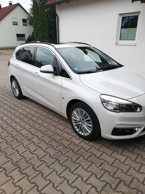 225 Active Tourer