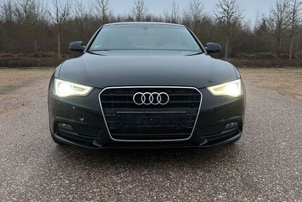 Audi A5 215.300 km 9.799 &euro; Regensburg 93047
