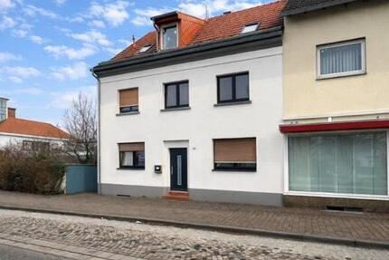 Haus Ensdorf - 8 Zimmer, 240 m&sup2;, 350.000&euro; | Angebot:26412760