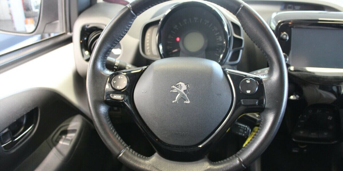 Peugeot 108 1.0 - 5-Türig - 33.293 km 9.480 &euro; Euskirchen 53881