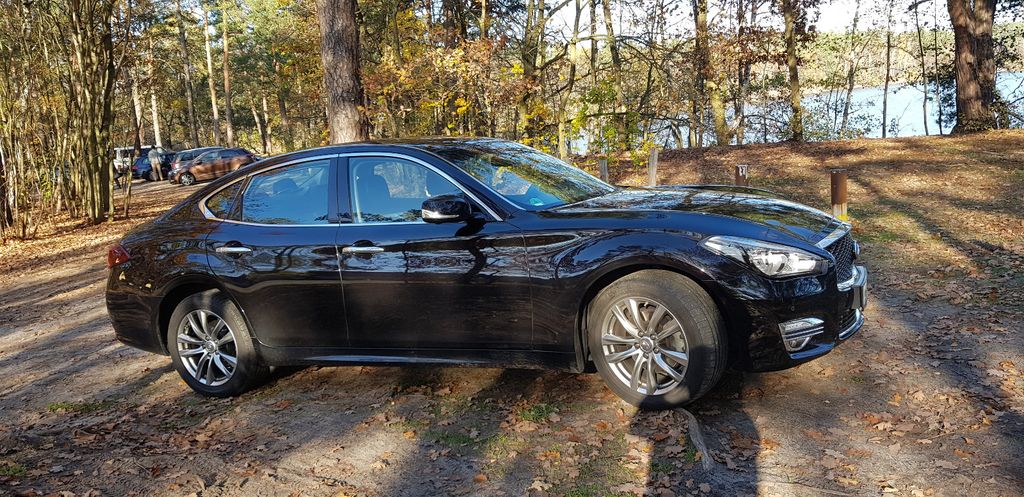 INFINITI Q70 150.000 km 9.900 &euro; Königs Wusterhausen 15711