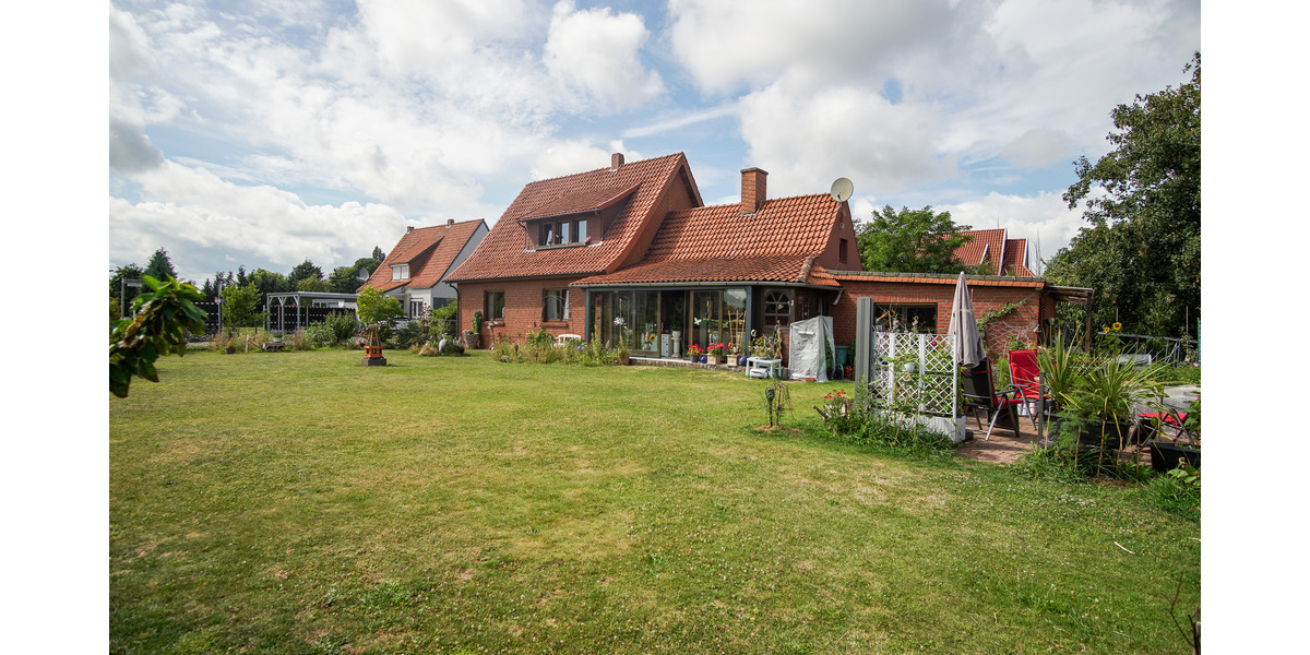 Wohngenuss mit Charme - gepflegtes Ein- bis Zweifamilienhaus mit Wintergarten - Einfamilienhaus Lemförde | Angebot:25862195
