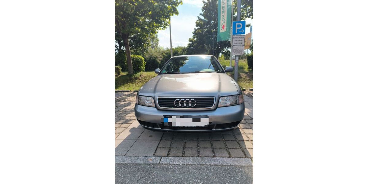 Audi A4 121.217 km 2.199 &euro; Germering 82110