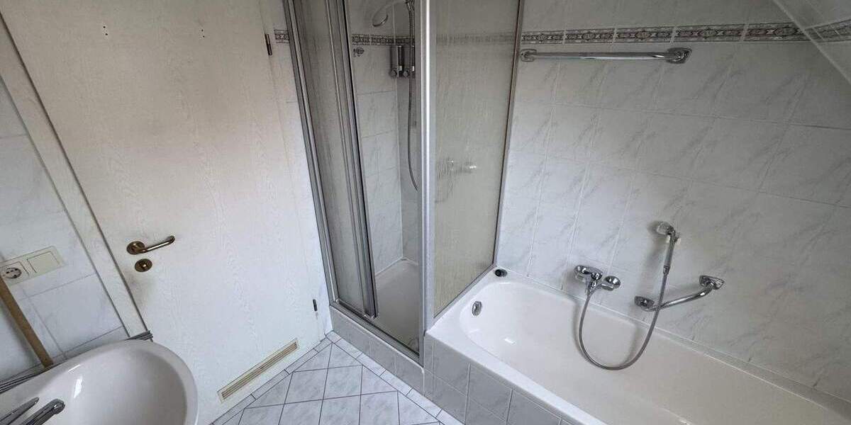 Etagenwohnung Meiningen - 2 Zimmer, 63 m&sup2;, 125.000&euro; | Angebot:25815456