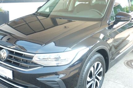 VW Tiguan 51.939 km 25.880 &euro; Schöningen 38364