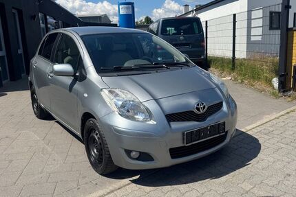 Toyota Yaris 198.000 km 2.890 &euro; Norderstedt 22848