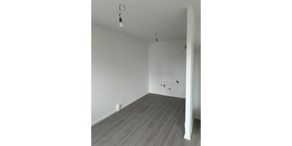 Etagenwohnung Jacobsdorf - 4 Zimmer, 66 m&sup2;, 390&euro; | Angebot:26346999