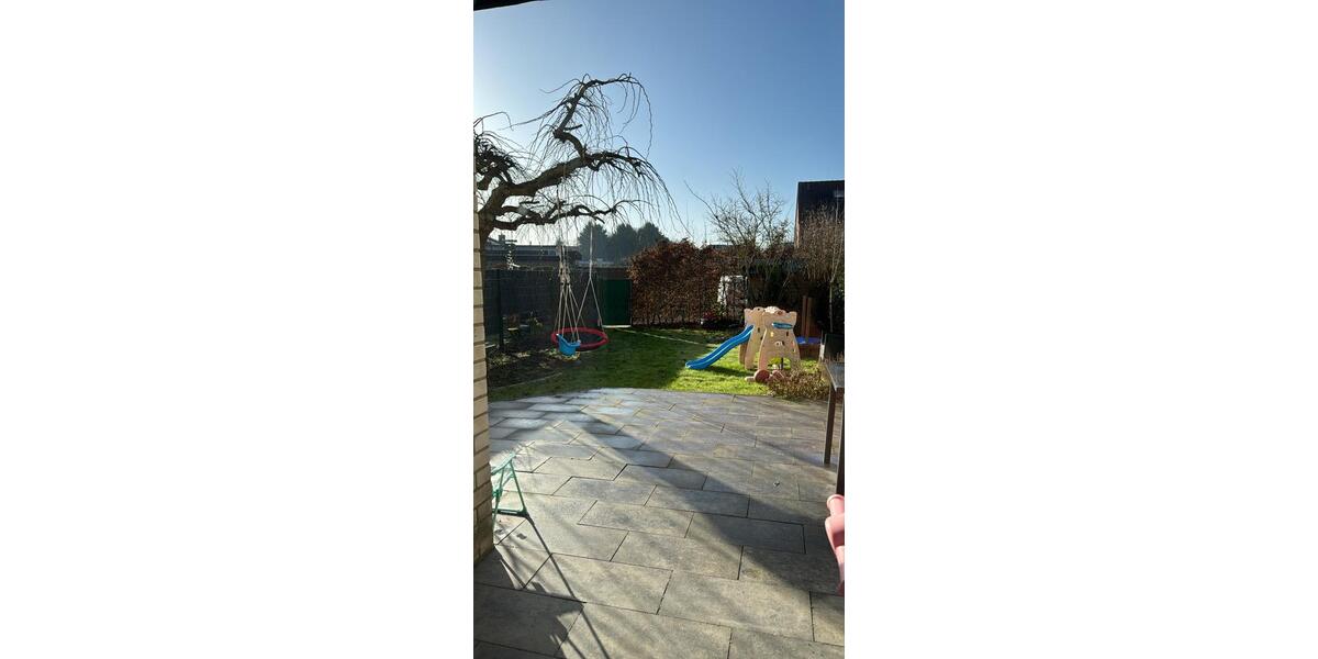 Reihenhaus Geldern - 6 Zimmer, 140 m&sup2;, 1.500&euro; | Angebot:24837653