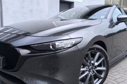 Mazda 3 8.000 km 27.900 &euro; Rathenow 14712