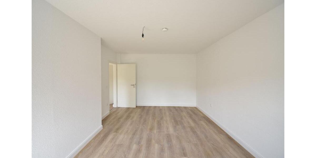Etagenwohnung Duisburg Beeck - 5 Zimmer, 120 m&sup2;, 995&euro; | Angebot:24689415