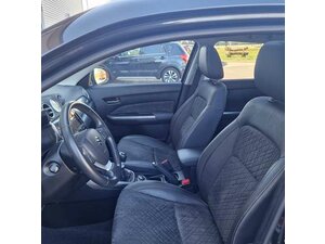 Suzuki Vitara 1.4 Boosterjet Hybrid Comfort + SHINKAI 53.235 km 19.450 &euro; Obrigheim-Asbach 74847