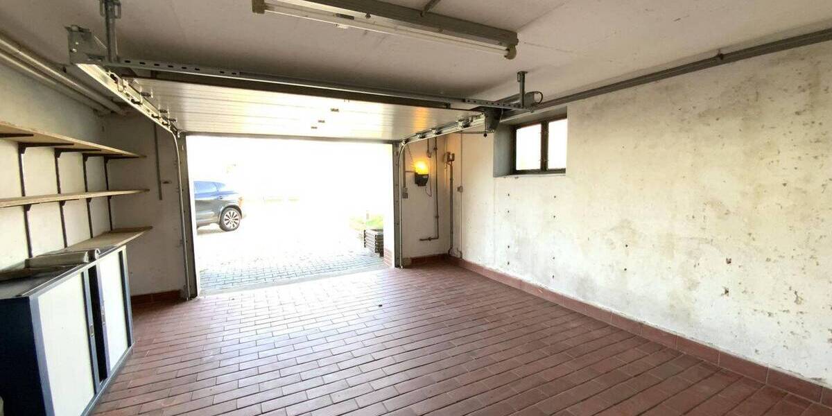 Einfamilienhaus Oberviechtach - 8 Zimmer, 190 m&sup2;, 255.000&euro; | Angebot:25984404