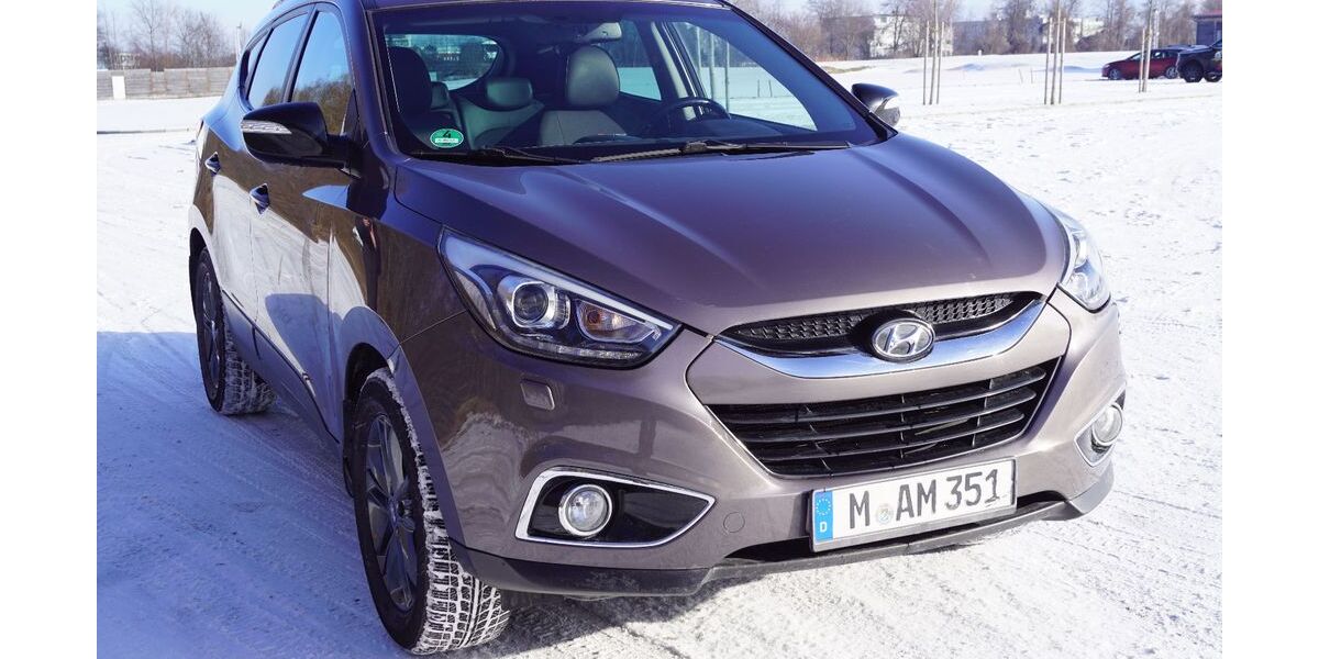 Hyundai ix35 128.000 km 8.999 &euro; Puchheim 82178