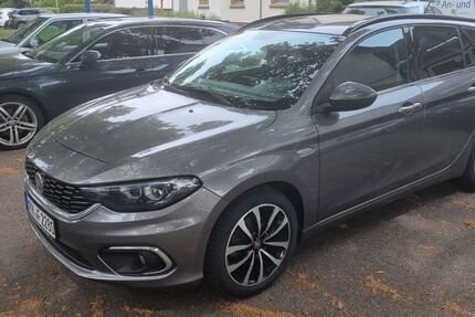 Fiat Tipo 74.100 km 8.750 &euro; Hanau 63457