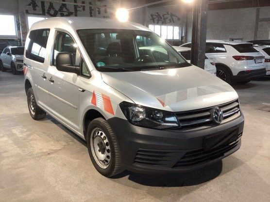 VW Caddy 166.833 km 15.450 &euro; Künzell 36093