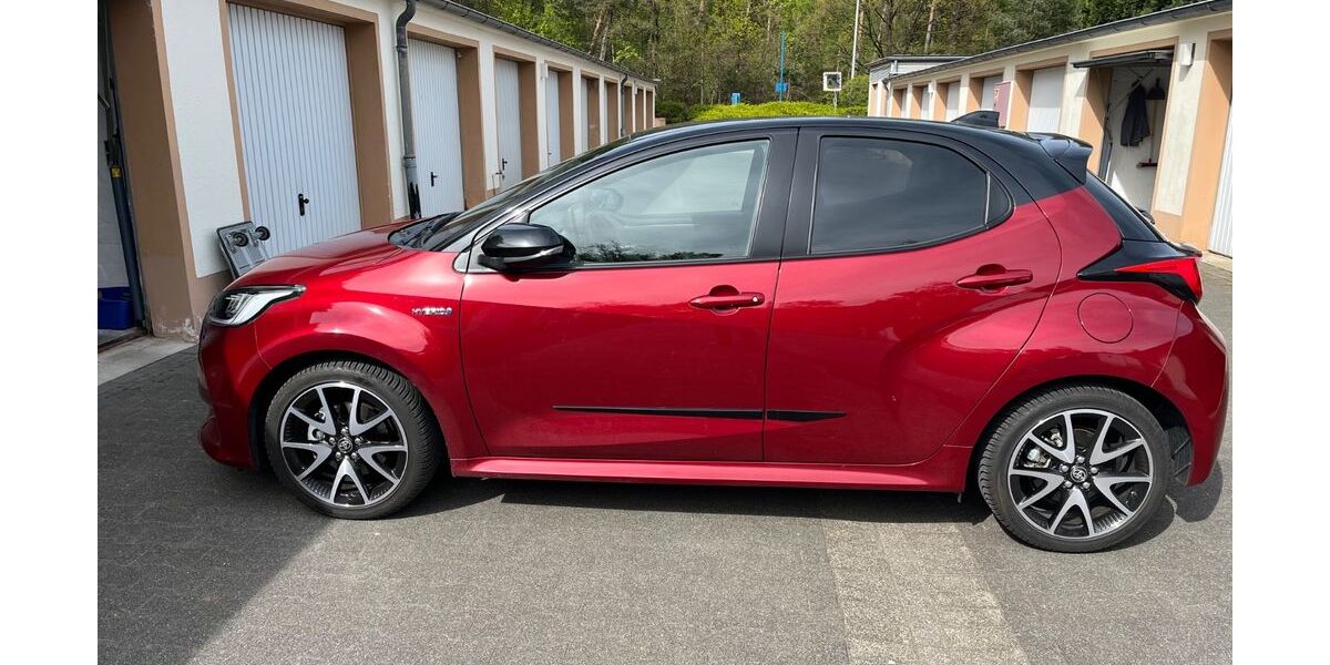 Toyota Yaris 38.000 km 18.800 &euro; Bielefeld 33689
