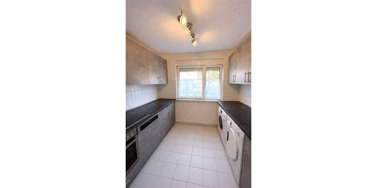 Etagenwohnung Ulm Mitte - 4 Zimmer, 80 m&sup2;, 199.000&euro; | Angebot:26858592
