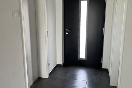 Haus Markt Erlbach - 5 Zimmer, 121 m&sup2;, 1.690&euro; | Angebot:25652631