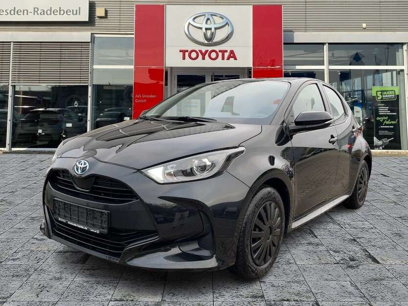 Toyota Yaris 53.091 km 16.990 € Dresden 01139