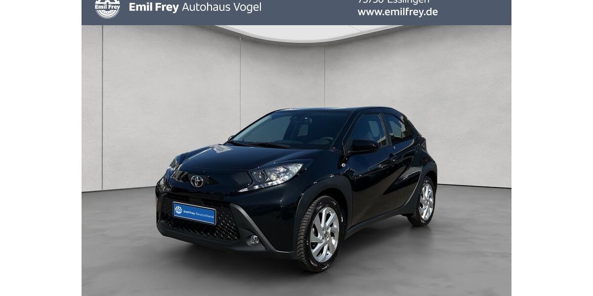 Toyota Aygo (X) 32.470 km 14.440 &euro; Esslingen 73730