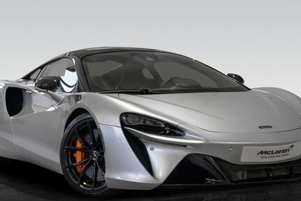 McLaren Artura 5.650 km 217.700 &euro; Frankfurt 60386