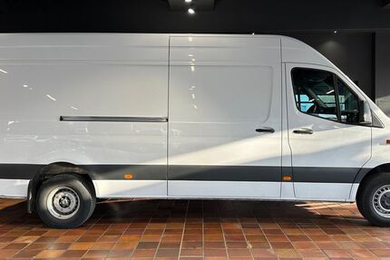 Mercedes-Benz Sprinter 211.489 km 30.880 &euro; Bonn 53177