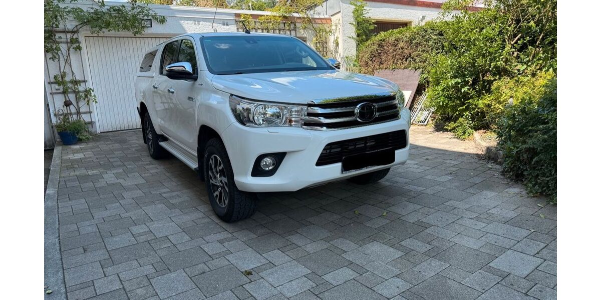 Toyota Hilux 115.000 km 31.500 &euro; Bad Tölz 83646