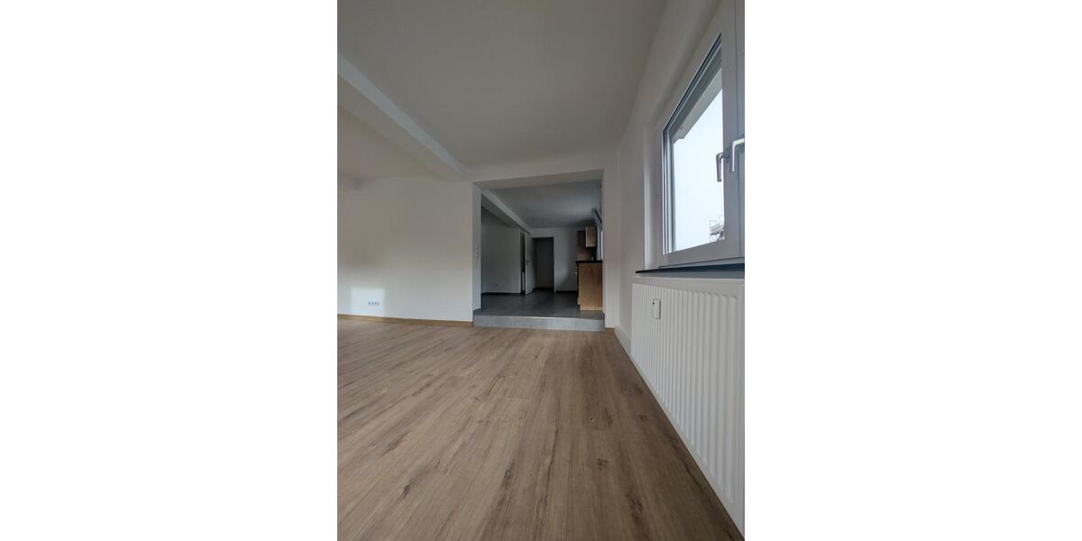 Erstbezug nach Sanierung: Helle 2,5-Zimmer-Wohnung 2.5 zimmer