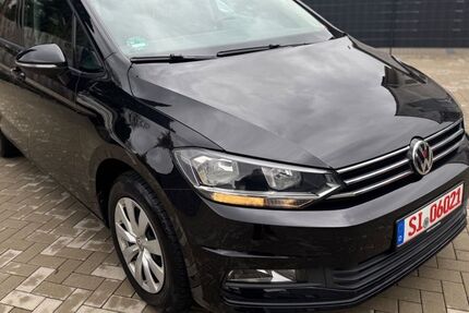 VW Touran 153.000 km 10.990 &euro; Neunkirchen 57290