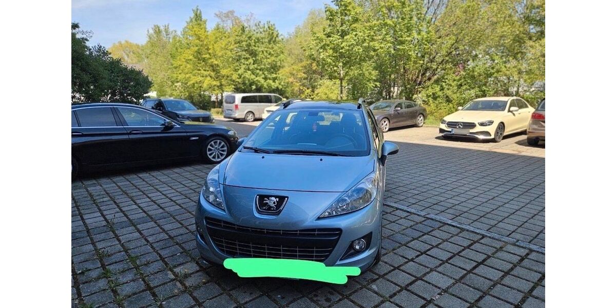 Peugeot 207 167.558 km 3.450 &euro; München 81543