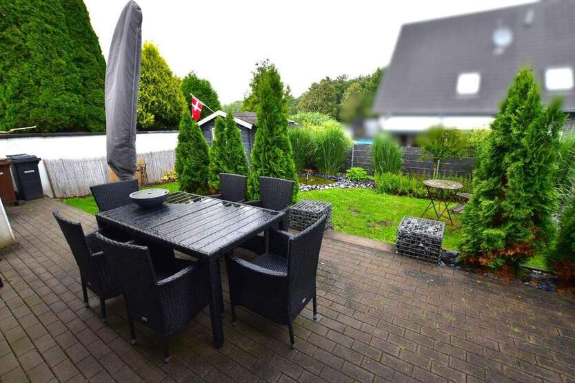 Moderne, junge Doppelhaushälfte mit Garage in naturnaher Lage 4 zimmer