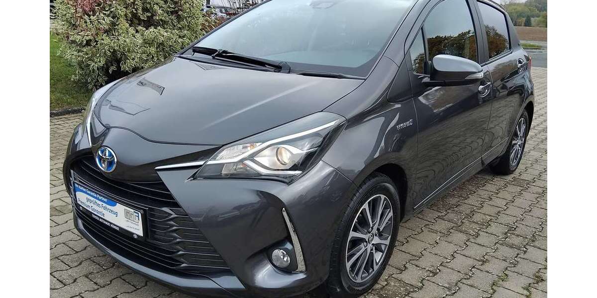 Toyota Yaris 64.000 km 14.990 &euro; Lichtenau 33165
