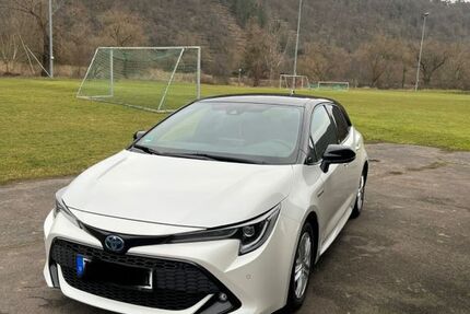 Toyota Corolla 62.000 km 20.200 &euro; Wertheim 97877