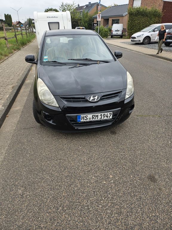 i20