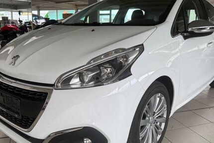 Peugeot 208 92.000 km 9.990 &euro; Tamm 71732