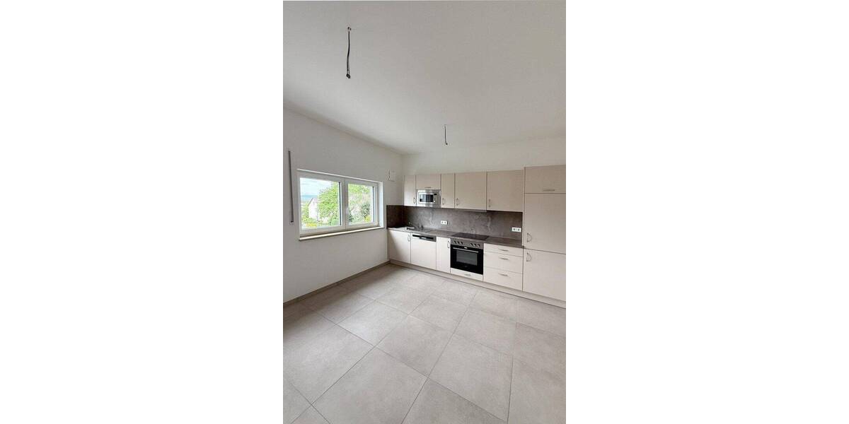 Etagenwohnung Schwandorf - 3 Zimmer, 72 m&sup2;, 864&euro; | Angebot:26871435