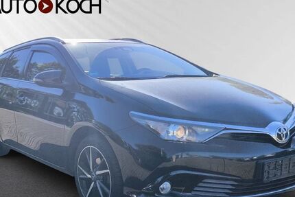 Toyota Auris 43.309 km 12.389 &euro; Eschweiler 52249