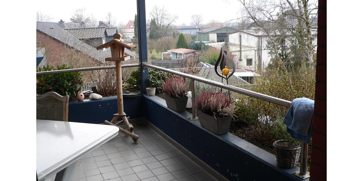 Etagenwohnung Uetze - 3 Zimmer, 102 m&sup2;, 1.070&euro; | Angebot:19138026