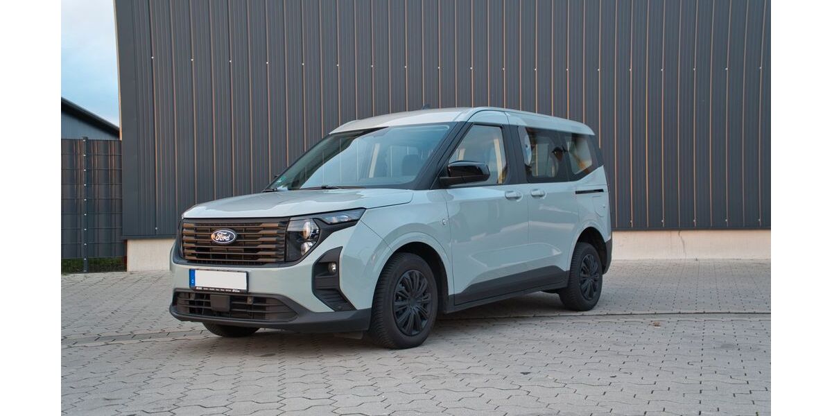 Ford Tourneo Courier 32.000 km 20.500 &euro; Menden 58706