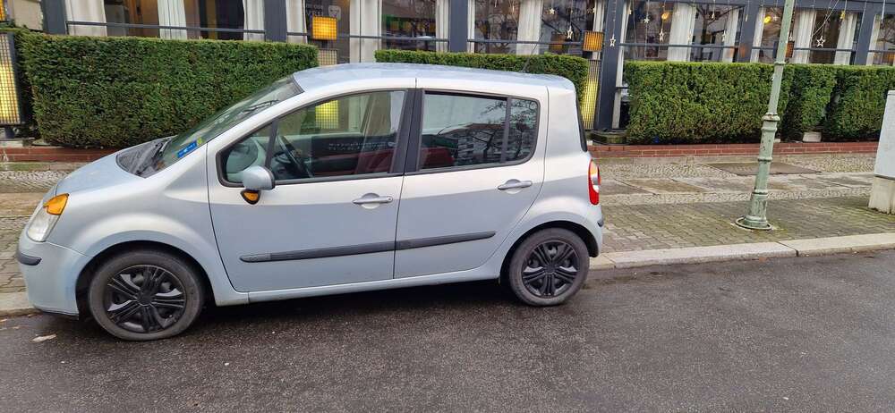 Renault Modus 136.000 km 1.999 € Berlin 13599