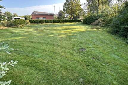 Grundstück zu verkaufen in Eutin 395.000 € 1641 m²