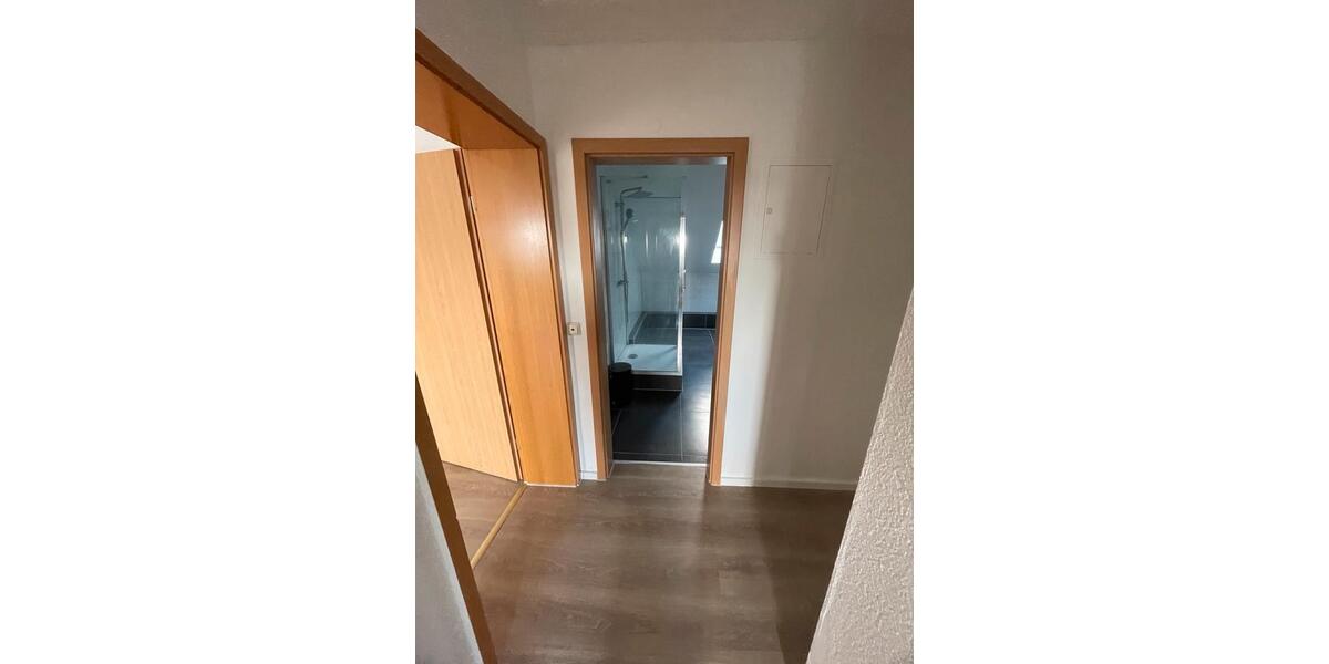 Dachgeschoßwohnung Mönchengladbach Süd - 3 Zimmer, 79 m&sup2;, 600&euro; | Angebot:26669617