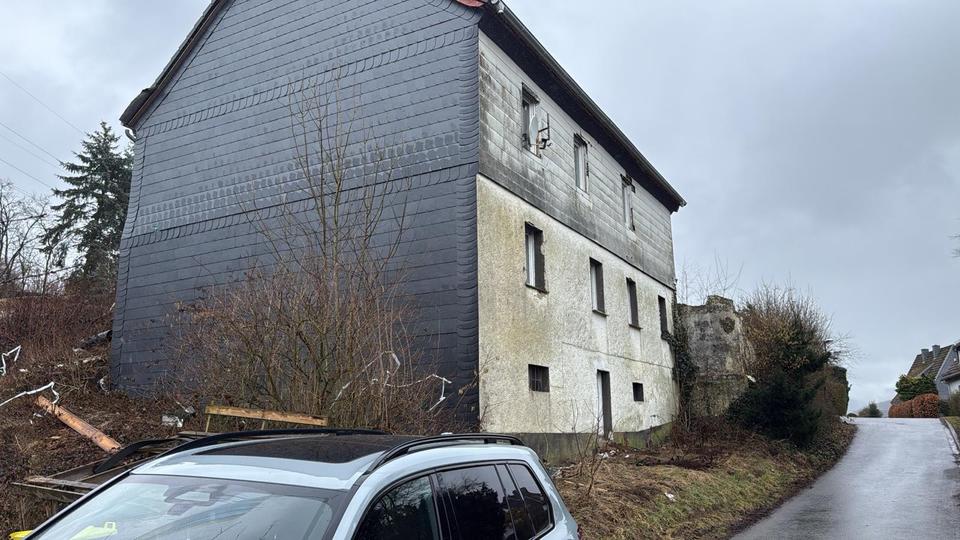 Mehrfamilienhaus, Wohnhaus Meschede - 10 Zimmer, 222 m&sup2;, 220.000&euro; | Angebot:25286752