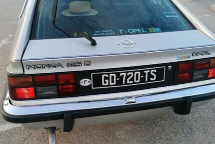 Opel Monza