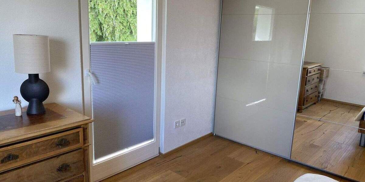 Exklusiv saniertes Einfamilienhaus mit Garten, Terrasse & Smart-Home 8 zimmer