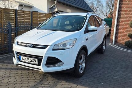 Ford Kuga 142.000 km 11.700 &euro; Oberkrämer 16727