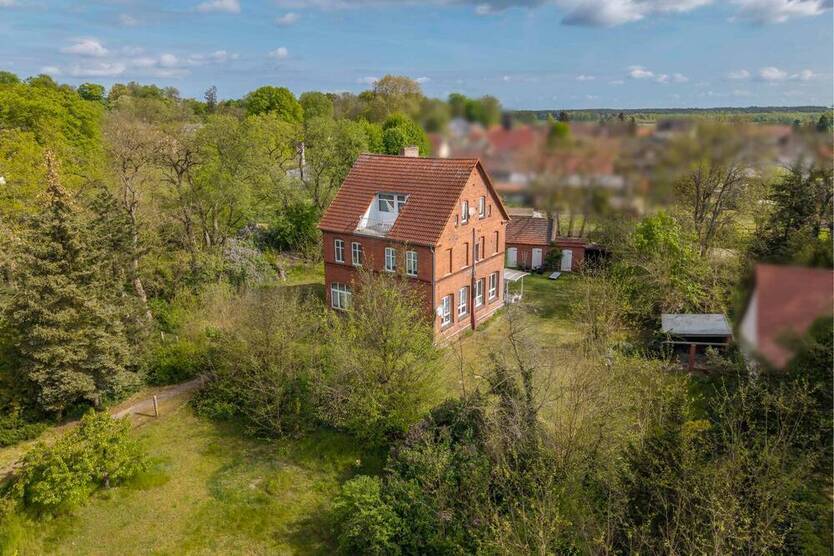 KENSINGTON - Exklusiv - Einzigartiges Einfamilienhaus mit EinliegerWohnung auf 2486 qm Grundstück
